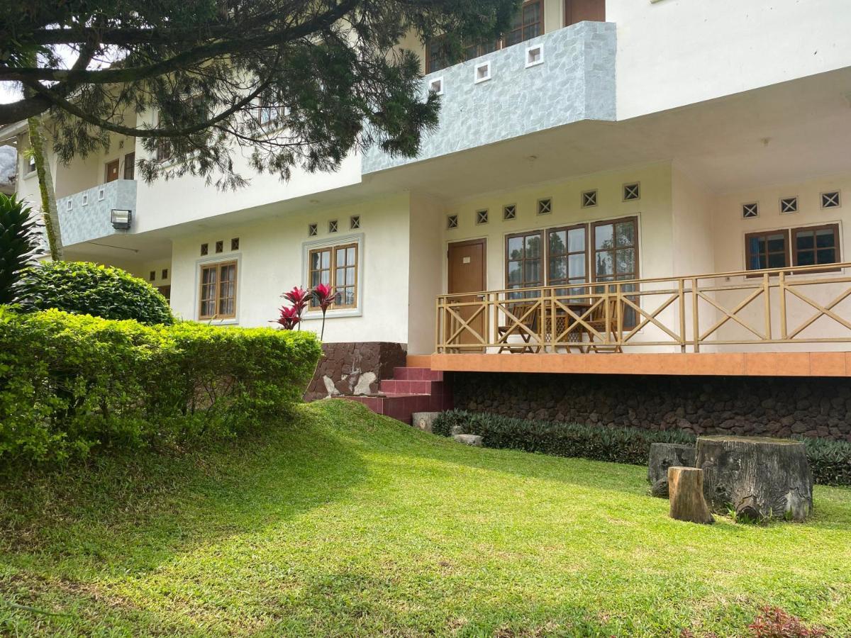 Hotel Puspa Sari Ciater Zewnętrze zdjęcie