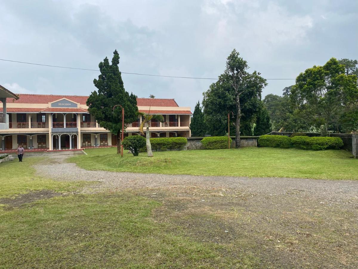 Hotel Puspa Sari Ciater Zewnętrze zdjęcie