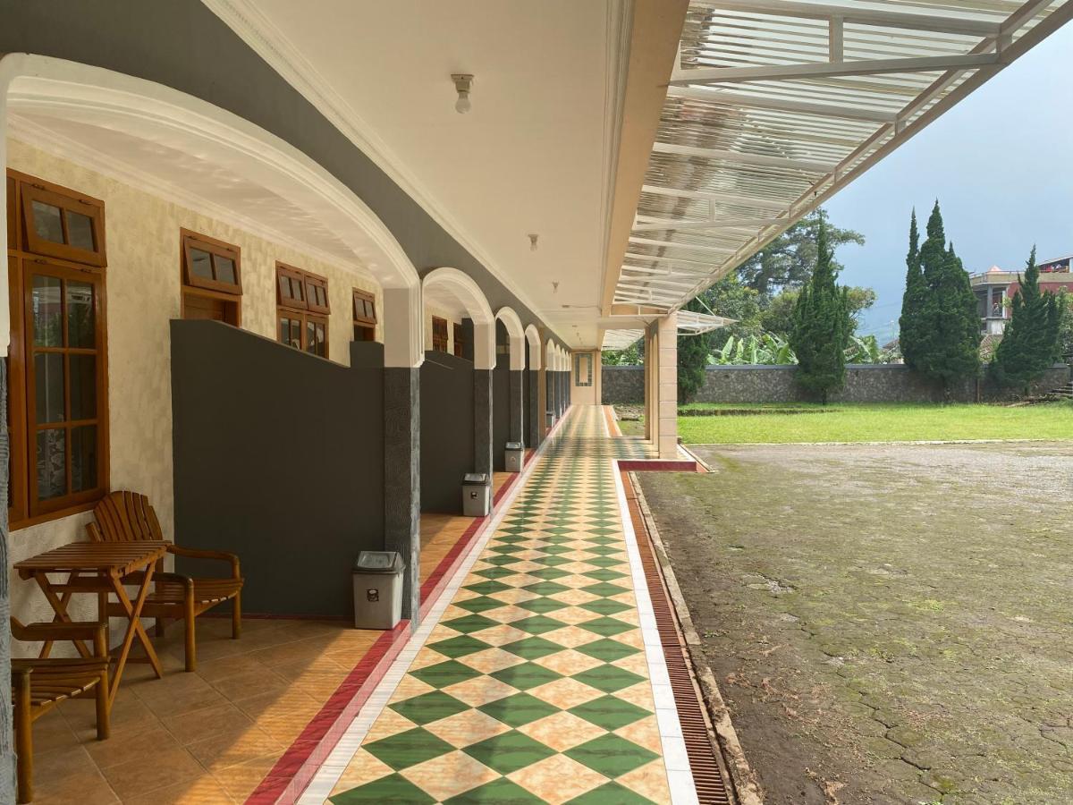Hotel Puspa Sari Ciater Zewnętrze zdjęcie