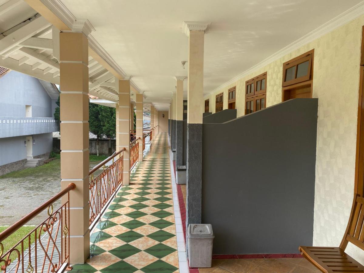 Hotel Puspa Sari Ciater Zewnętrze zdjęcie