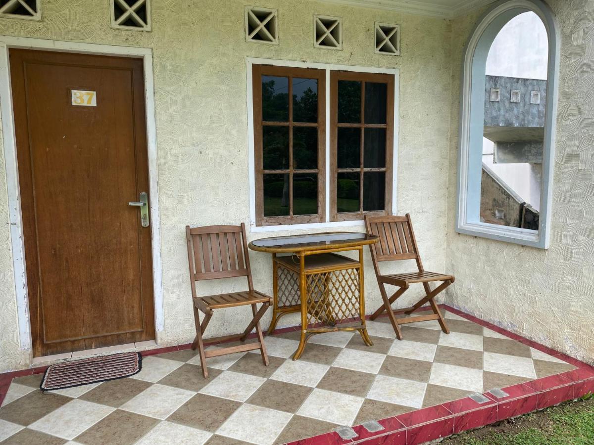 Hotel Puspa Sari Ciater Zewnętrze zdjęcie